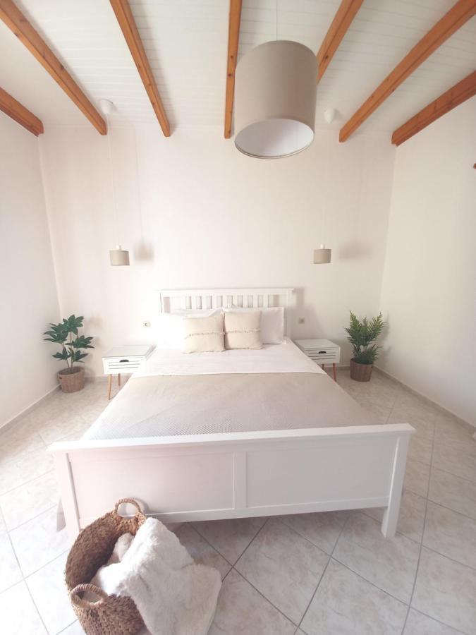 Manolia Apartments Ipsos Luaran gambar