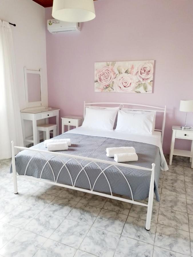 Manolia Apartments Ipsos Luaran gambar