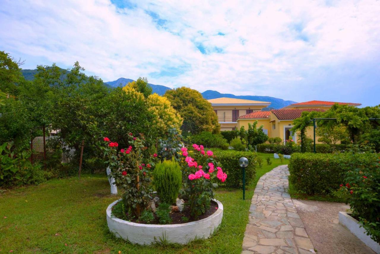 Manolia Apartments Ipsos Luaran gambar