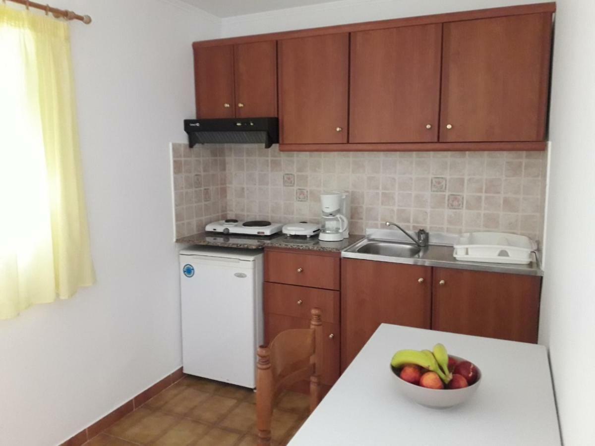 Manolia Apartments Ipsos Luaran gambar